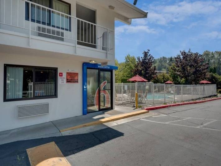 Ganze Wohnung, 1 Queen -bett -zimmer, Kostenloses Wlan in Bellingham, Washington