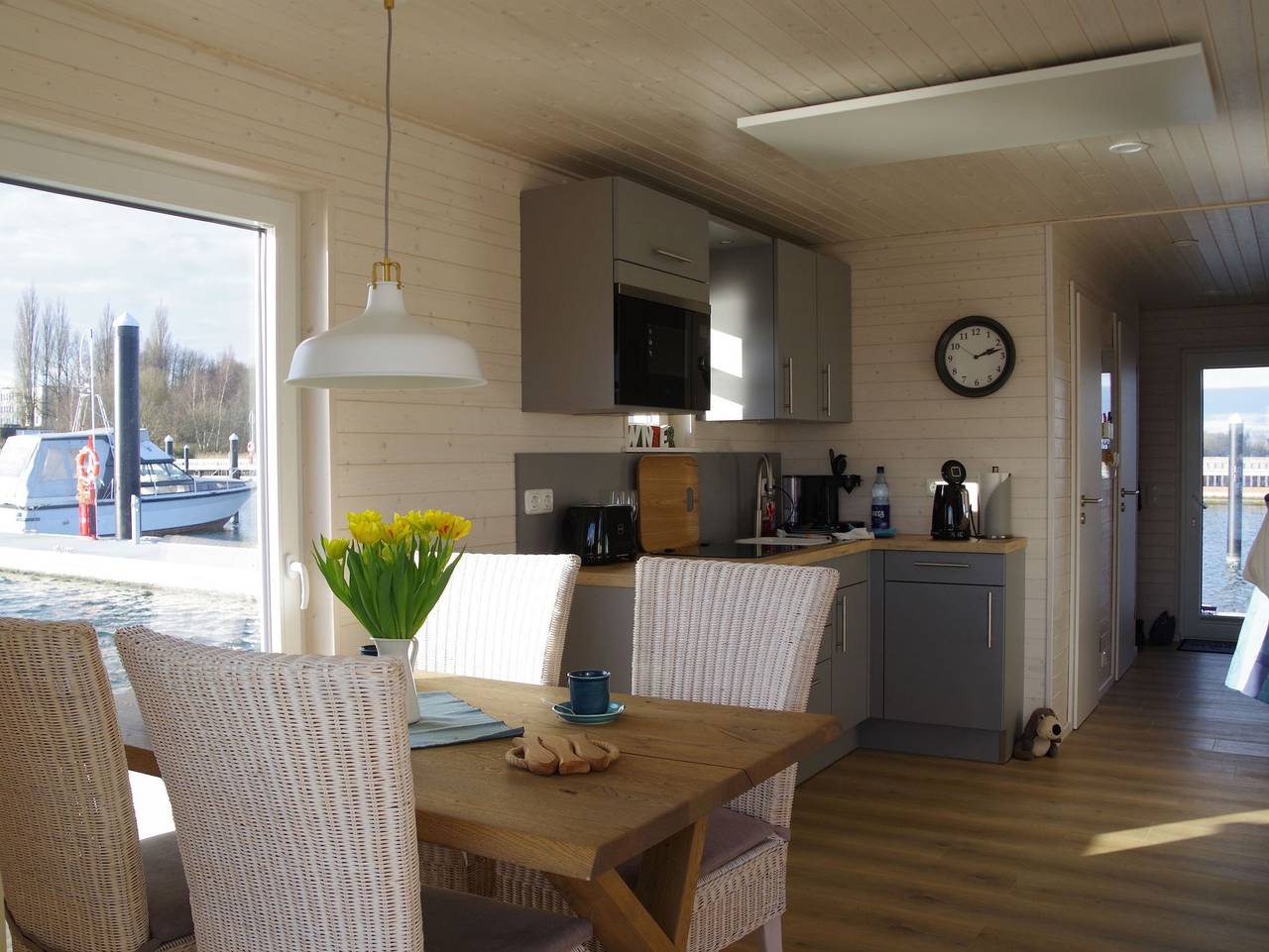 Ganze Ferienwohnung, Hausboot Liliput - Hausboot Liliput in Stralsund, Stralsund Umland