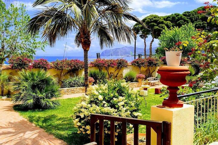 Ganze Wohnung, Villa Chelia al Mare in Marina di Patti, Patti
