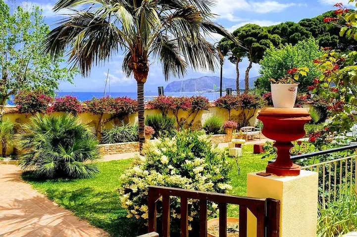 Ganze Wohnung, Villa Chelia al Mare in Marina di Patti, Patti
