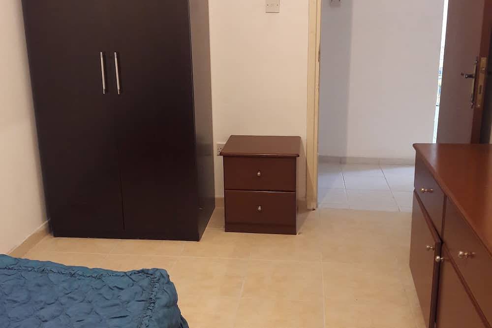 Entire apartment, This Place is so nice and quiet you will want to come every year. in Famagusta, Northern Cyprus