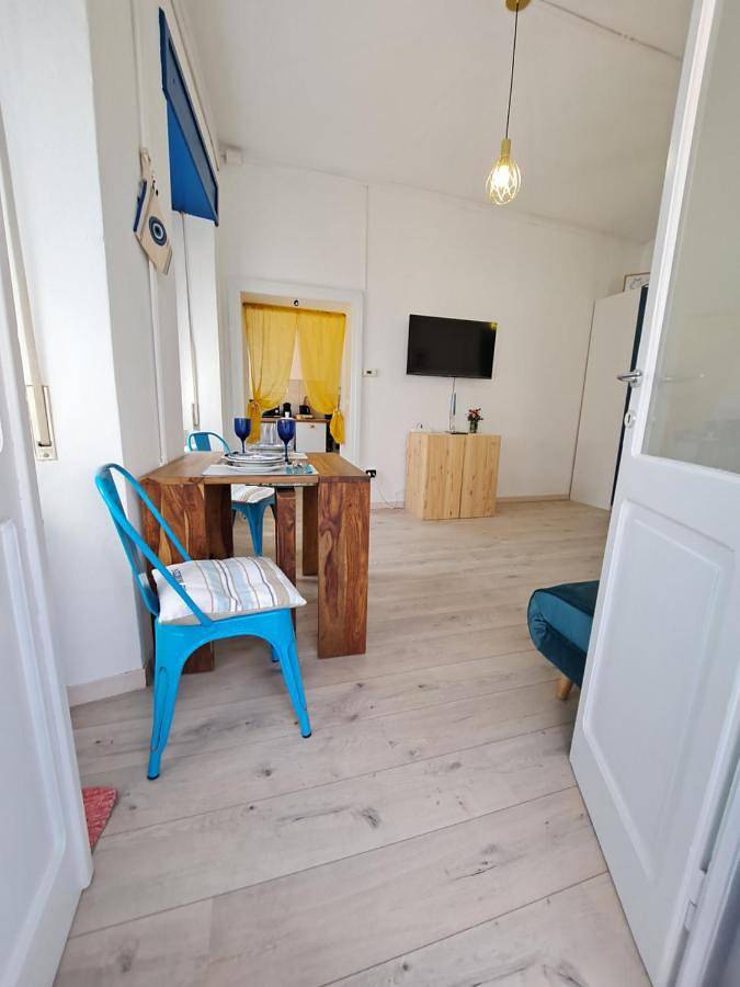 Gîte pour 2 personnes, avec terrasse, animaux acceptés à Gravedona - 3