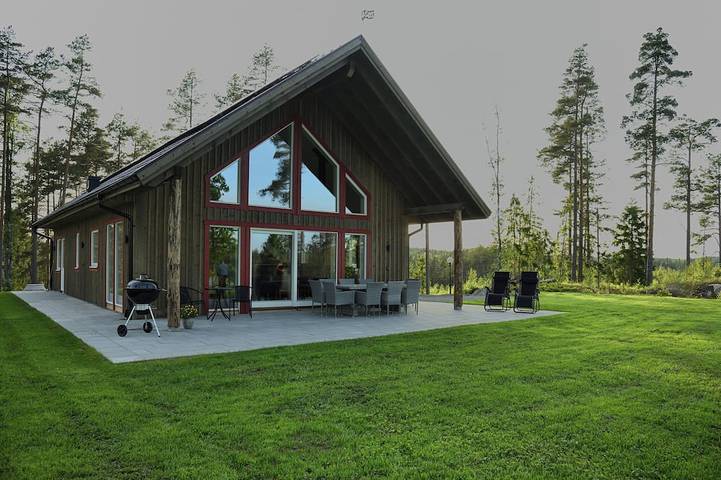 Ferienhaus für 8 Personen, mit Garten und Terrasse sowie Sauna - 1