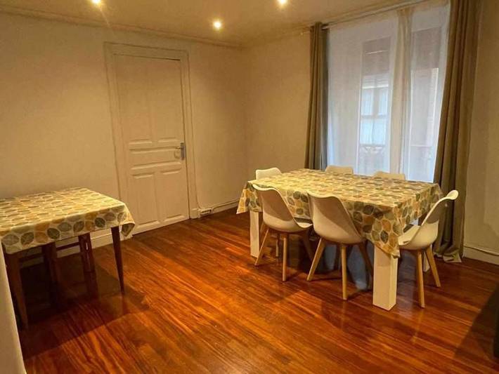 Apartamento entero, Three-Bedroom Apartment in Zarauzko hondartza (Zarautz), Zarauz
