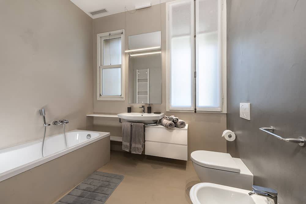 Appartamento intero, Ca' delle Contesse - 2Br apartment with terrace overlooking lagoon in Lido di Venezia, Venezia