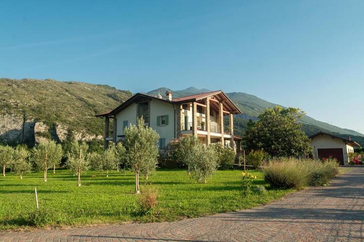 Landhaus für 3 Personen, mit Ausblick und Garten am Gardasee