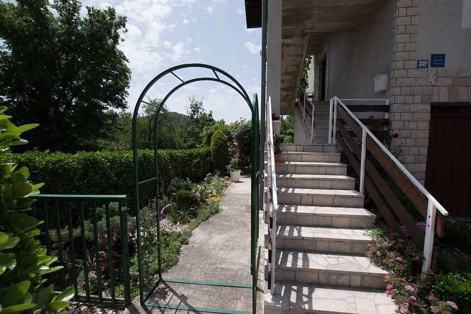 Ganze Ferienwohnung, Ferienwohnung mit Klimaanlage und Balkon  in Primorje-Gorski Kotar