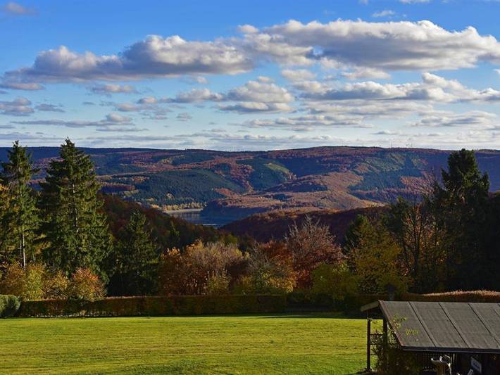 Hotel für 2 Personen, mit Terrasse und Garten sowie Seeblick, kinderfreundlich in der Eifel - 4