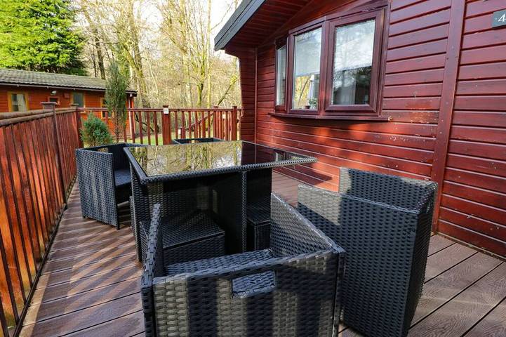 Cottage for 6 people, with garden and pool as well as hot tub, with pets in the Lake District