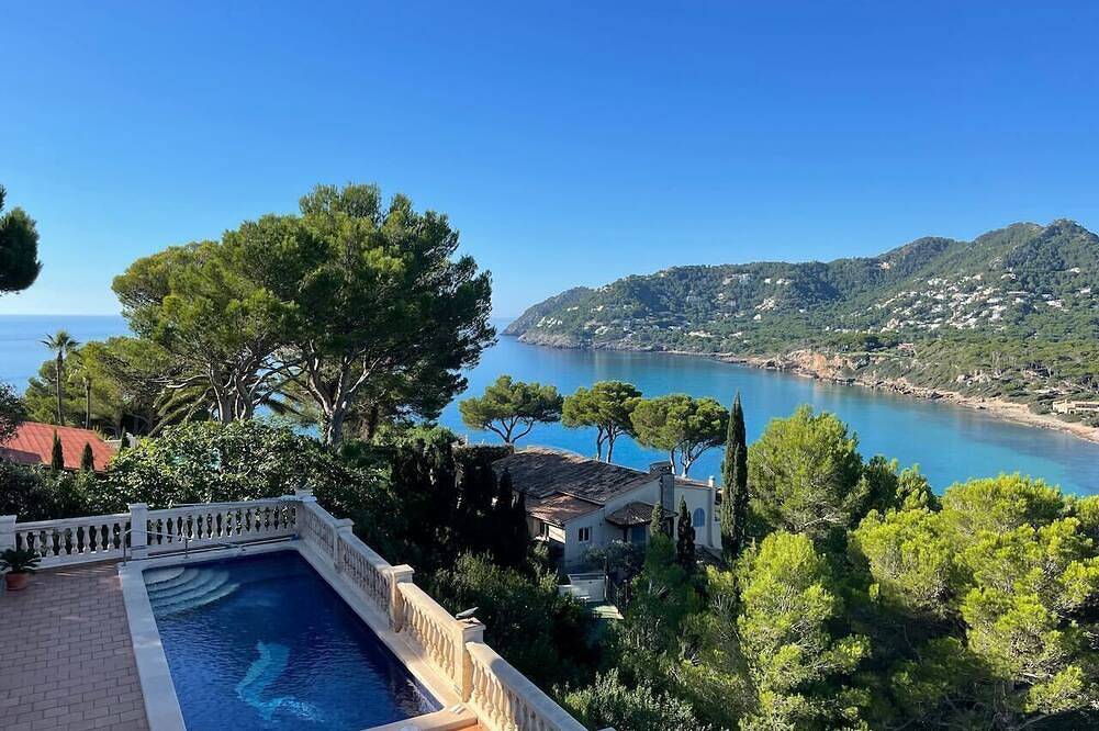 Großzügige Villa am Meer am Meer mit Traumblick in Canyamel, Capdepera