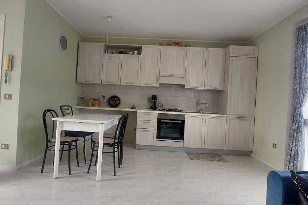 Appartamento intero, Appartamento per famiglie e ospiti vicino al centro storico,ospedale, università in Novara (Italia), Provincia di Novara