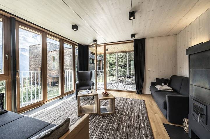 Chalet für 6 Personen, mit Balkon und Whirlpool sowie Sauna