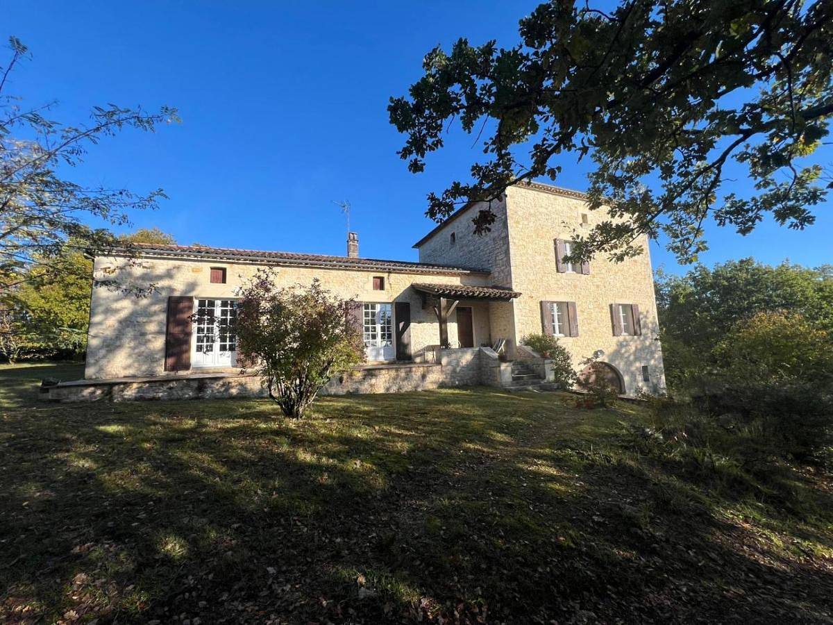 Family Room in Montaigu-de-Quercy, Quercy