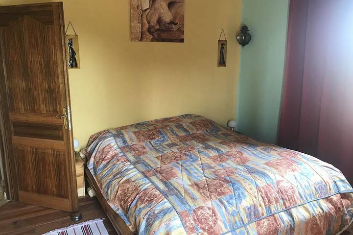 Location de vacances pour 6 personnes, avec jardin à Issirac - 2