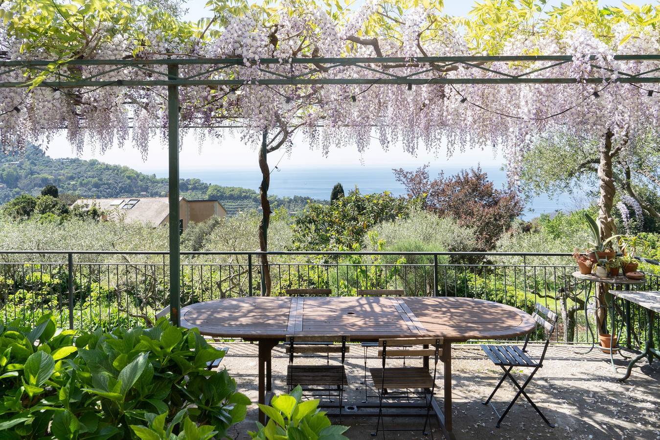 Villa 'Uliveto' with Sea View, Wi-Fi and Air Conditioning in Camogli, Riviera di Levante