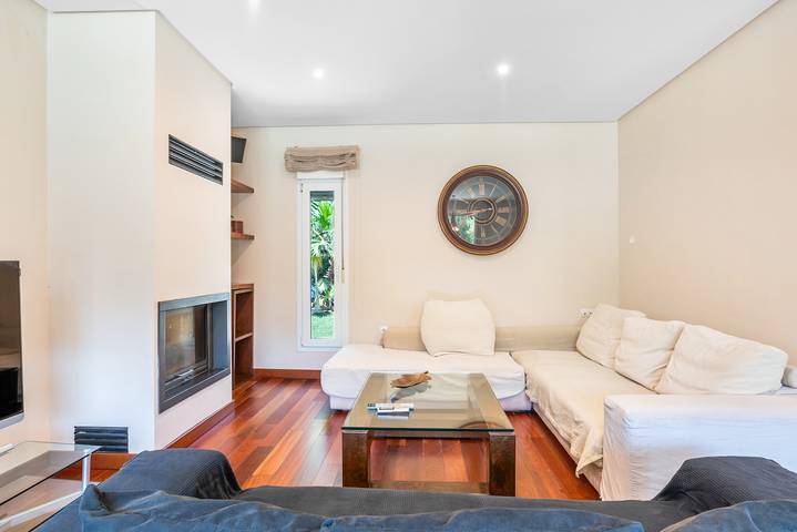 Villa pour 10 personnes, avec jardin à Roche - 4