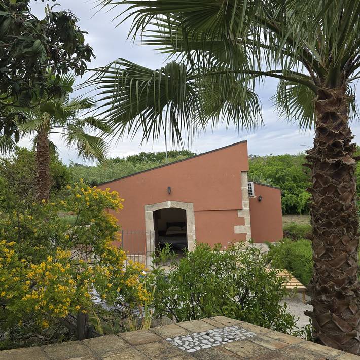 Vacation rental for 4 people, with garden, with pets in Sicily