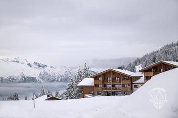 Gîte pour 8 personnes, avec sauna et balcon ainsi que vue et jardin à Manigod