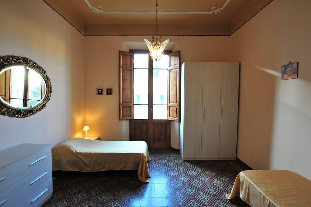 Villa Vera San Vincenzo - Haus mit Garten im Zentrum 200 Meter vom Meer entfernt in Spiaggia di Rimigliano (San Vincenzo), San Vincenzo