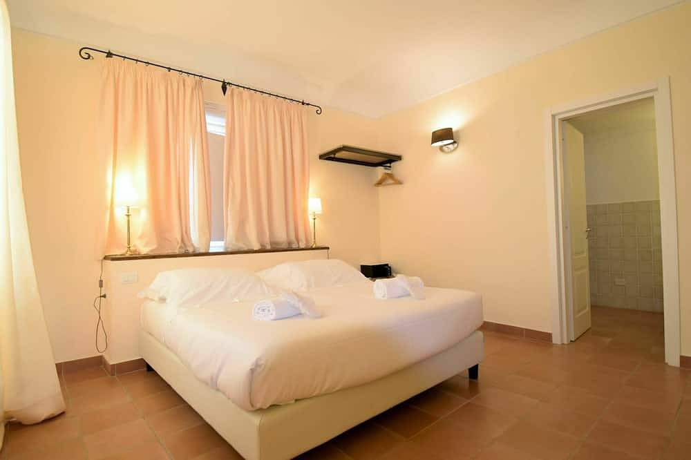 Ganze Wohnung, Angenehme Wohnung für 4 Personen mit  W-Lan, Klimaanlage, Tv, Terrasse und Haustiere erlaubt in Spiaggetta di Cala Rossa, Syrakus