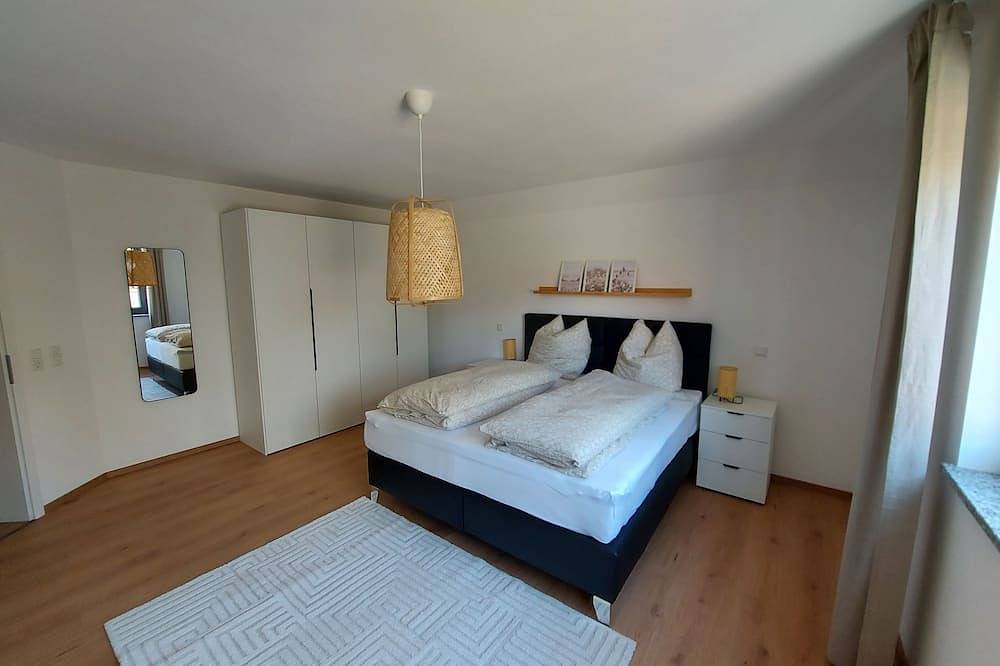 Ganze Wohnung, Gemütliche Ferienwohnung im  Boho Stil (75qm) mit Terrasse und barrierefrei in Weißenburg in Bayern, Frankenalb