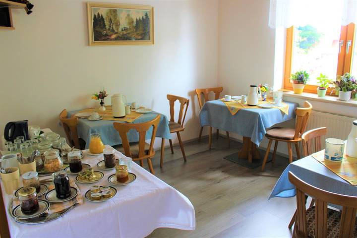 Ferienwohnung für 2 Personen, mit Balkon und Garten sowie Seeblick, kinderfreundlich in Villach - 3