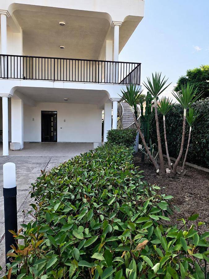 Villa pour 6 personnes, avec Balcon et Terrasse ainsi que Jardin et Vue à San Lorenzo - 4