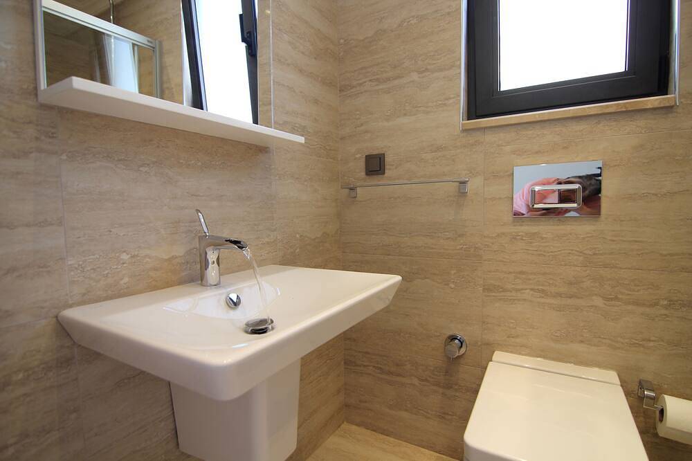 Ganze Wohnung, Brandneues, modernes Luxusapartment mit atemberaubendem Meerblick und privatem Dachpool. in Kaş, Provinz Antalya