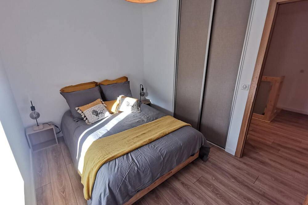 Apartamento entero, Acogedora casa familiar entre lagos y montañas in Sillingy, Región de Annecy