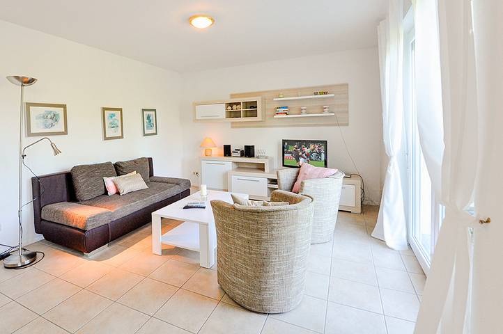 Ferienwohnung für 2 Personen, mit Terrasse und Garten in Benz - 4