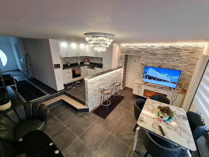 Ferienwohnung für 2 Personen, mit Terrasse und Garten in Köln