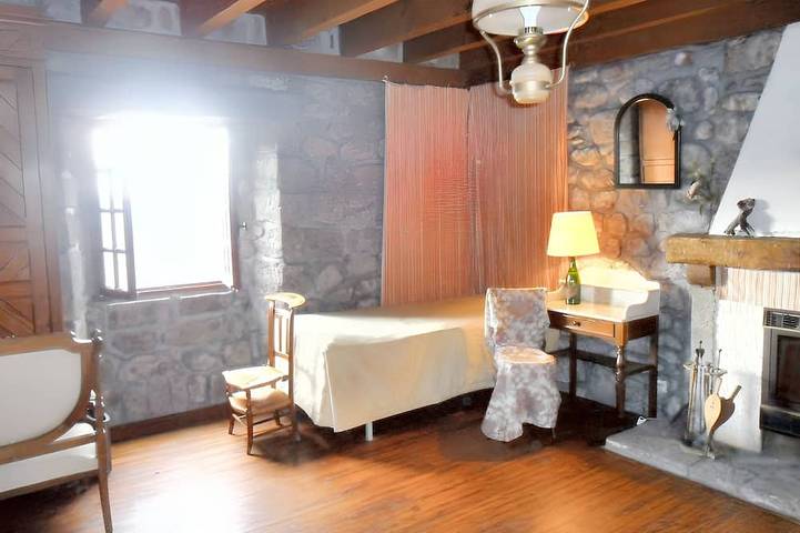 Location de vacances pour 9 personnes, avec balcon à Lascelle - 3