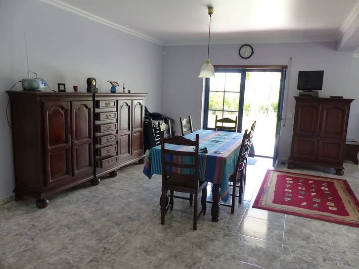 Ganze Wohnung, Casa Cecilia - Seaside Serenity and Coastal Charm in Coimbrão, Leiria District