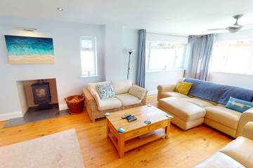 Holiday Rental for 10 People in Croyde, Devon, Photo 3