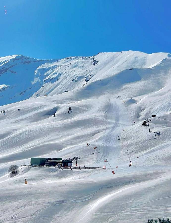 Gîte pour 6 personnes, avec terrasse et vue, animaux acceptés à Benasque - 4