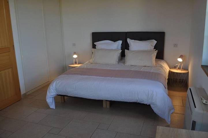 Gîte pour 4 personnes, avec jardin et terrasse à Sainte-Foy-de-Longas - 2