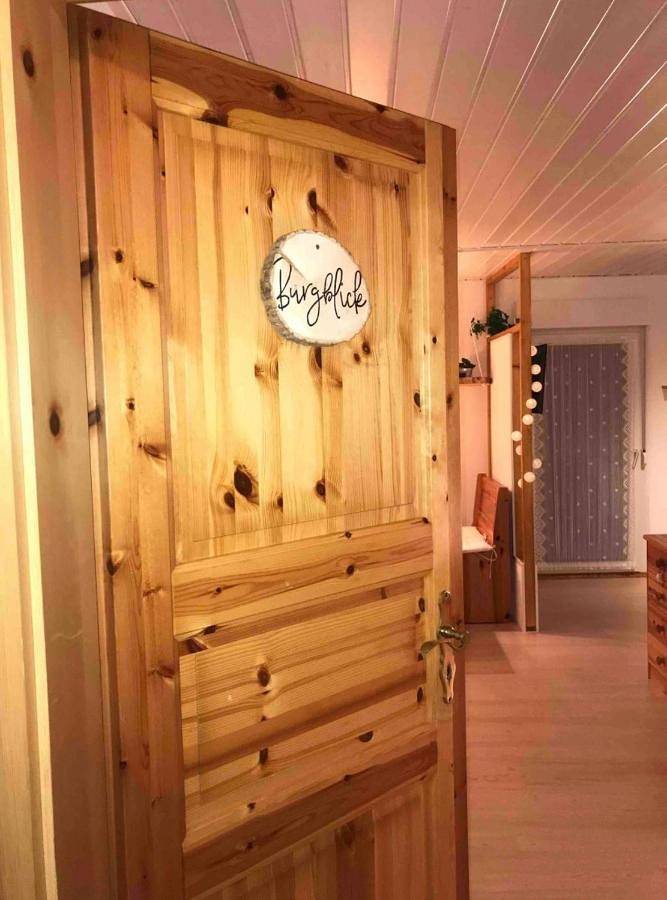 Ferienwohnung für 3 Personen, mit Balkon und Terrasse sowie Garten und Ausblick