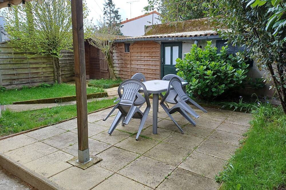 The Weaver's cocoon in Cholet, Cholet und Umgebung