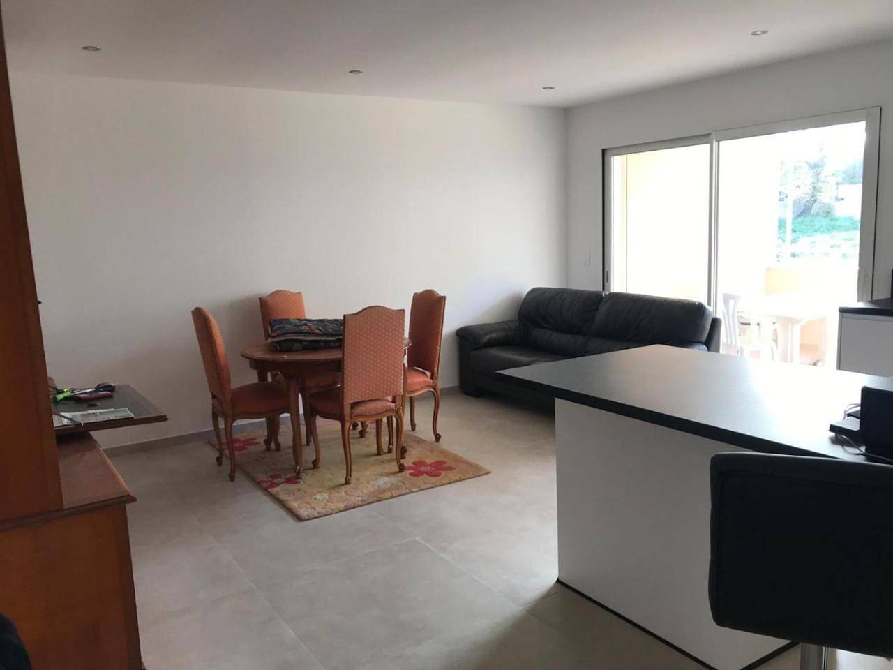 Appartement entier, One-Bedroom Apartment in Prunelli-di-Fiumorbo, Parc naturel régional de Corse