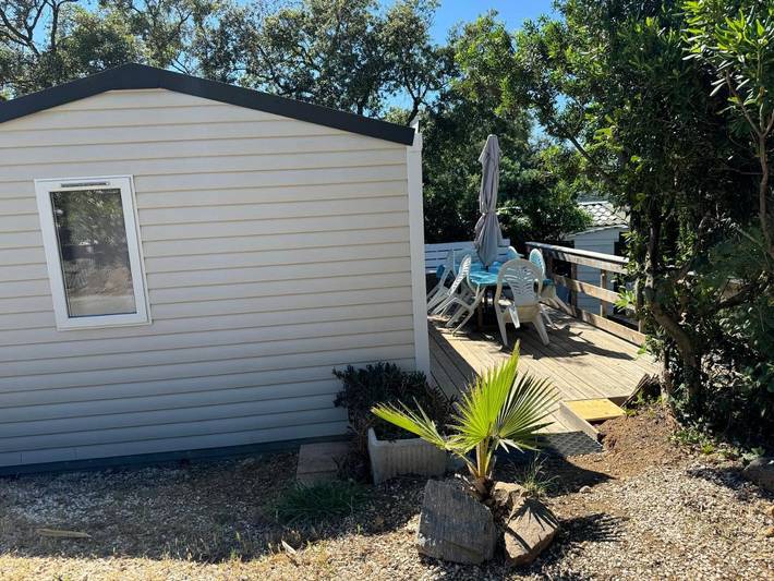 Camping pour 6 personnes, avec jardin et piscine à Gassin - 4