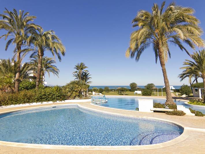 Holiday rental for 3 people, with garden and pool in El Palmar