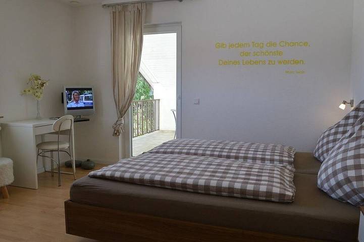 Ferienhaus für 6 Personen, mit Balkon und Garten sowie Sauna, mit Haustier in Pirmasens - 2