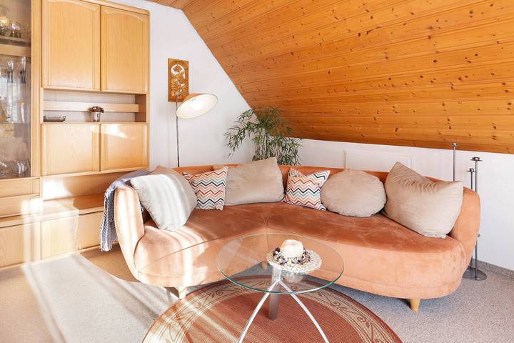 Hel lejlighed, Apartment 'Ferienwohnung Birkenberger' with Mountain View, Balcony and Wi-Fi in Löffingen Ort, Löffingen