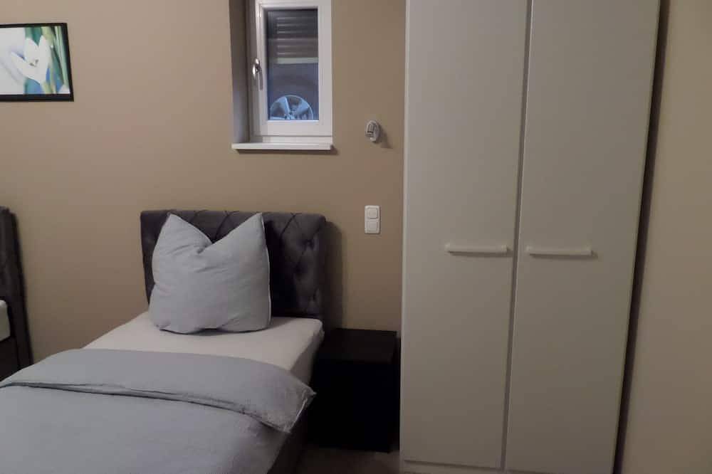Ganze Wohnung, Appartement mit getrennten Betten in Erlenbach am Main, Fränkisches Weinland