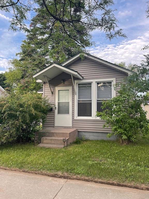 Bella on Bridge in Charlevoix, Charlevoix County