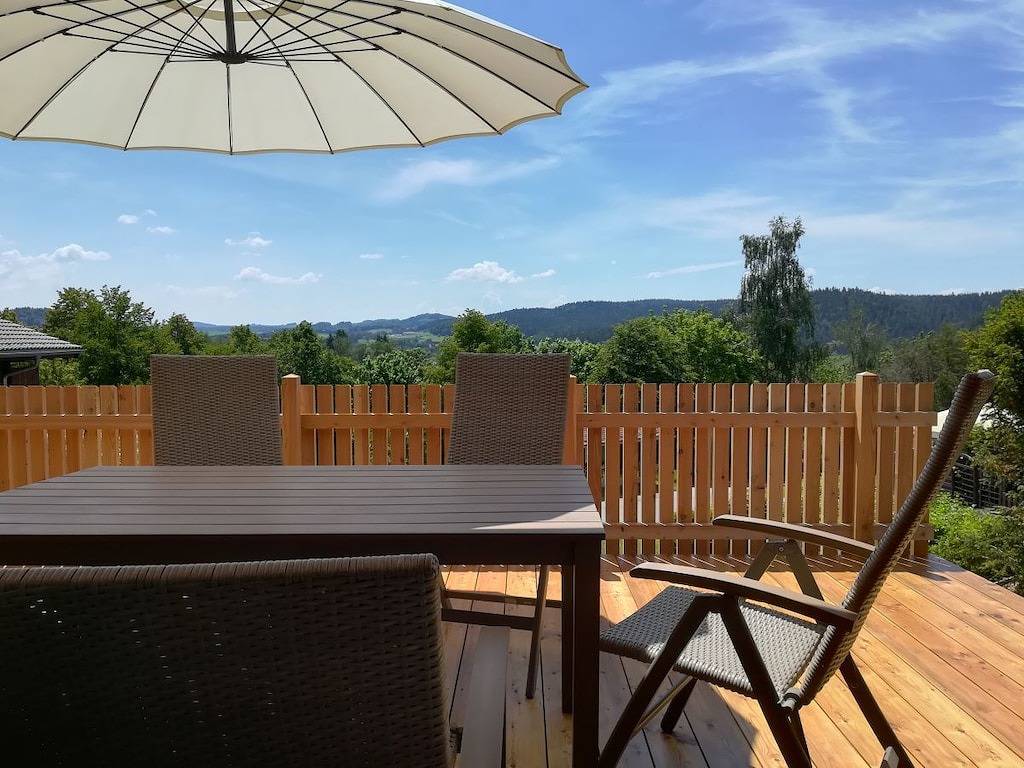 Ferienhaus in Grafenau mit Schwimmbecken in Haus im Wald, Grafenau