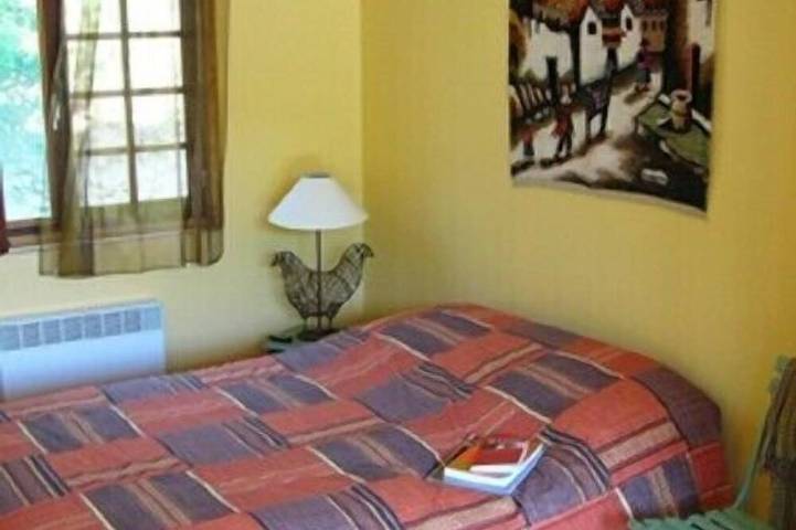 Location de vacances pour 6 personnes, avec balcon et jardin à Ferrières-Poussarou - 4