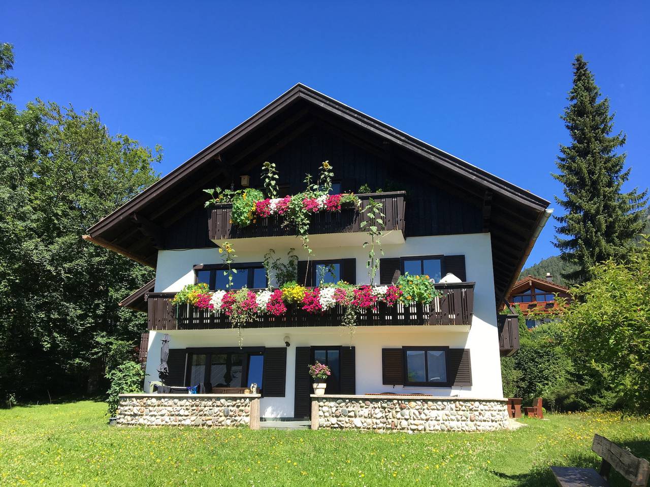 Ganze Ferienwohnung, Ferienwohnung Klausgraben - Ferienwohnung Klausgraben 1-4 Pers., 54m², Sz, Wsz, Küche, Du/Wc,T in Bischofswiesen, Berchtesgadener Alpen
