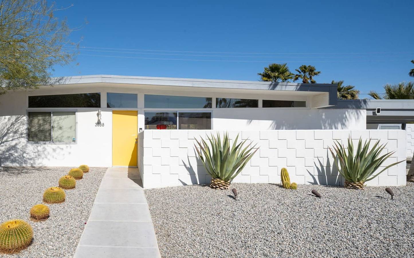 Og Mcm w/Saltwater Pool| Hot Tub | Dogs welcome! in Palm Springs, Coachella Valley