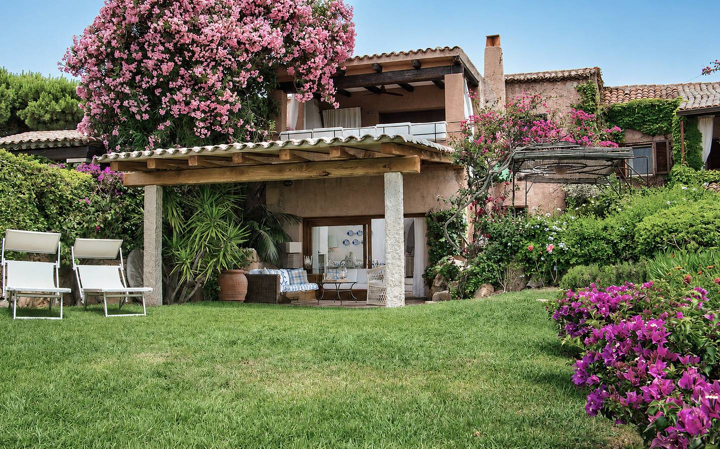 Ganze Wohnung, Ferienwohnung für 7 Personen mit Garten in Cala di Volpe, Arzachena